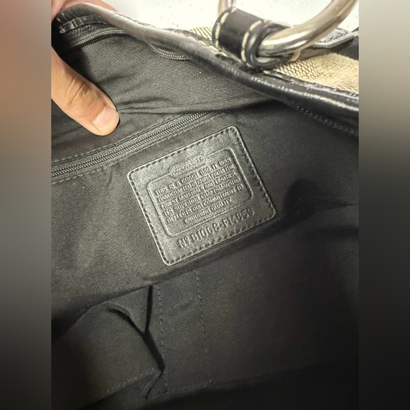 Coach shoulder bag- black and gray - Picture 5 of 16